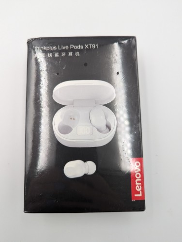 Image taken of the packaging of the earphones